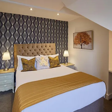 The Granville - Delightful 2-bed Victorian * הרוגייט