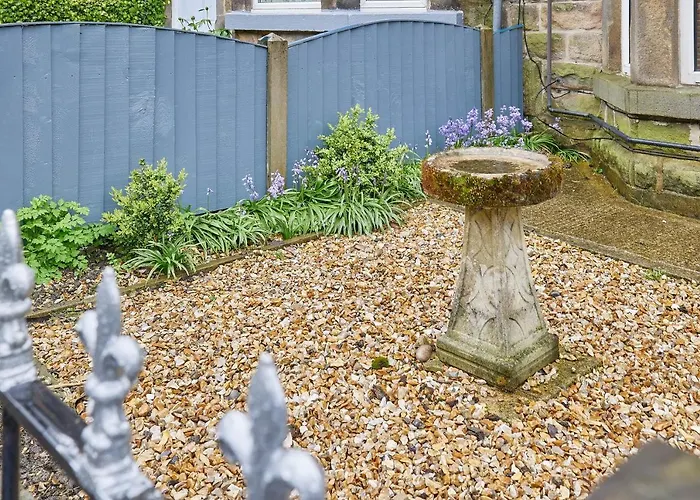 The Granville - Delightful 2-bed Victorian *