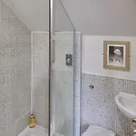 The Granville - Delightful 2-bed Victorian