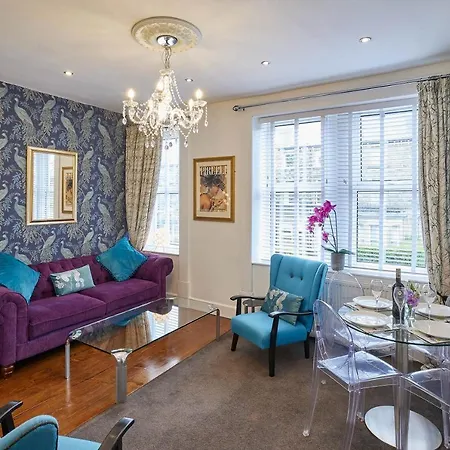 The Granville - Delightful 2-bed Victorian * Harrogate